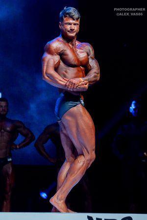 CLASSIC PHYSIQUE +178